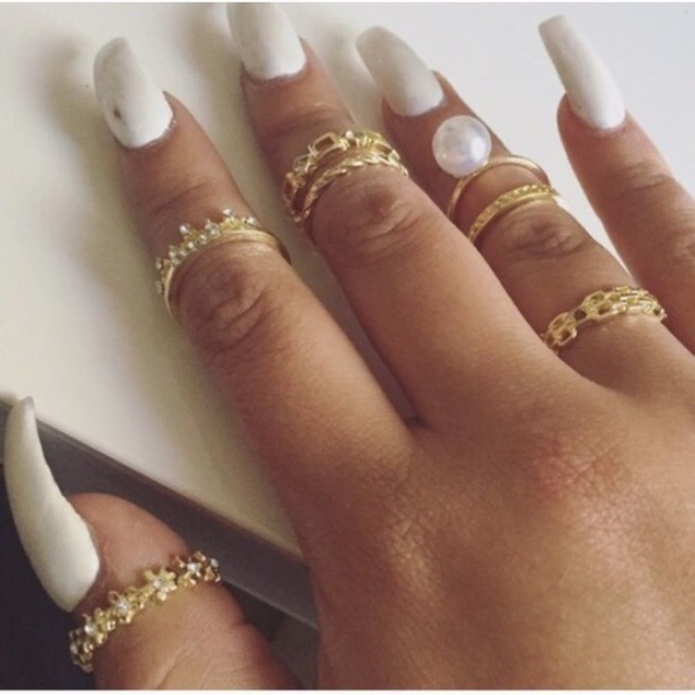 Midi Rings 8 total assorted size bling rings